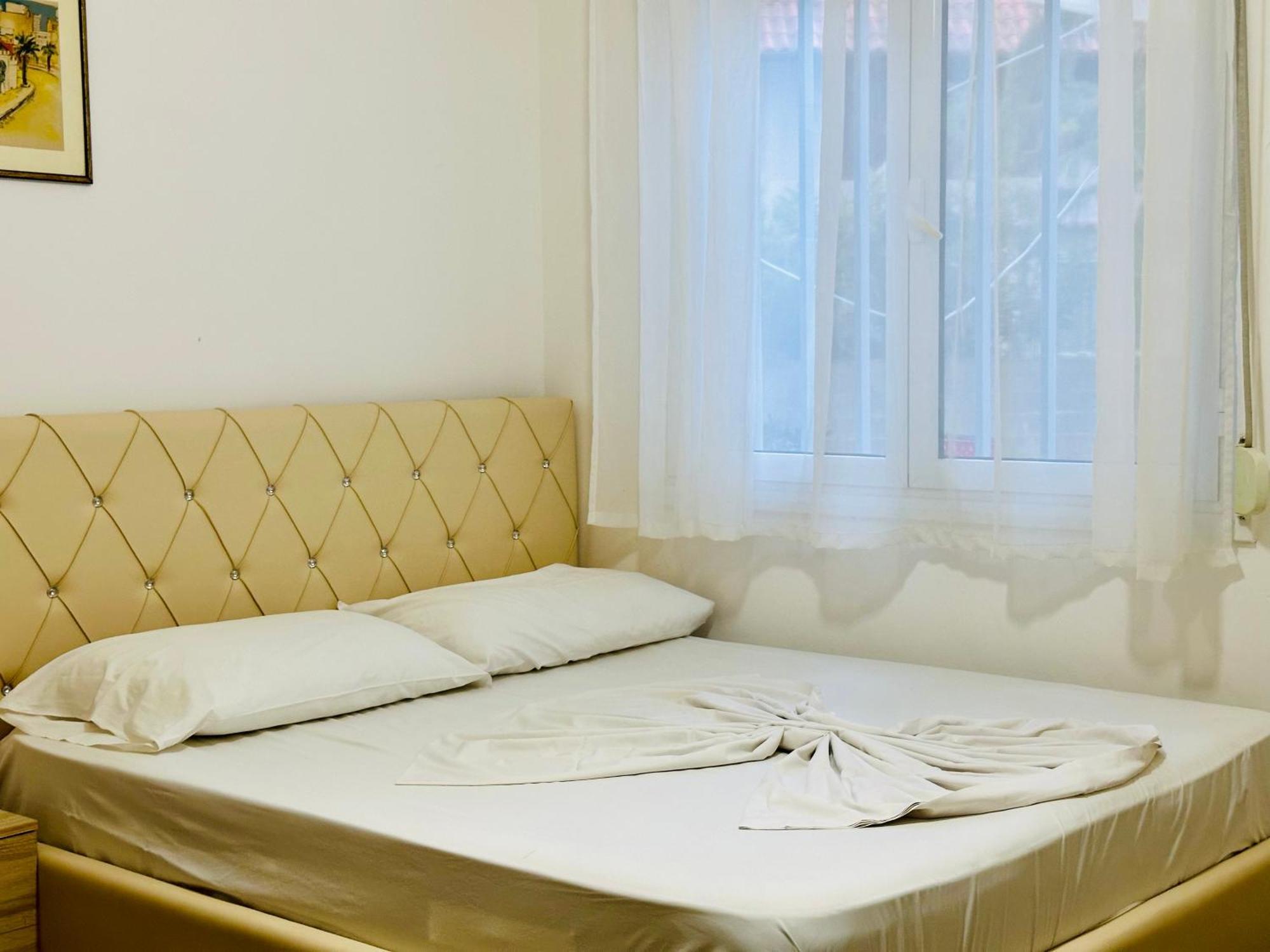 Jico Travel - Erjon Apartments Vlorë Pokoj fotografie