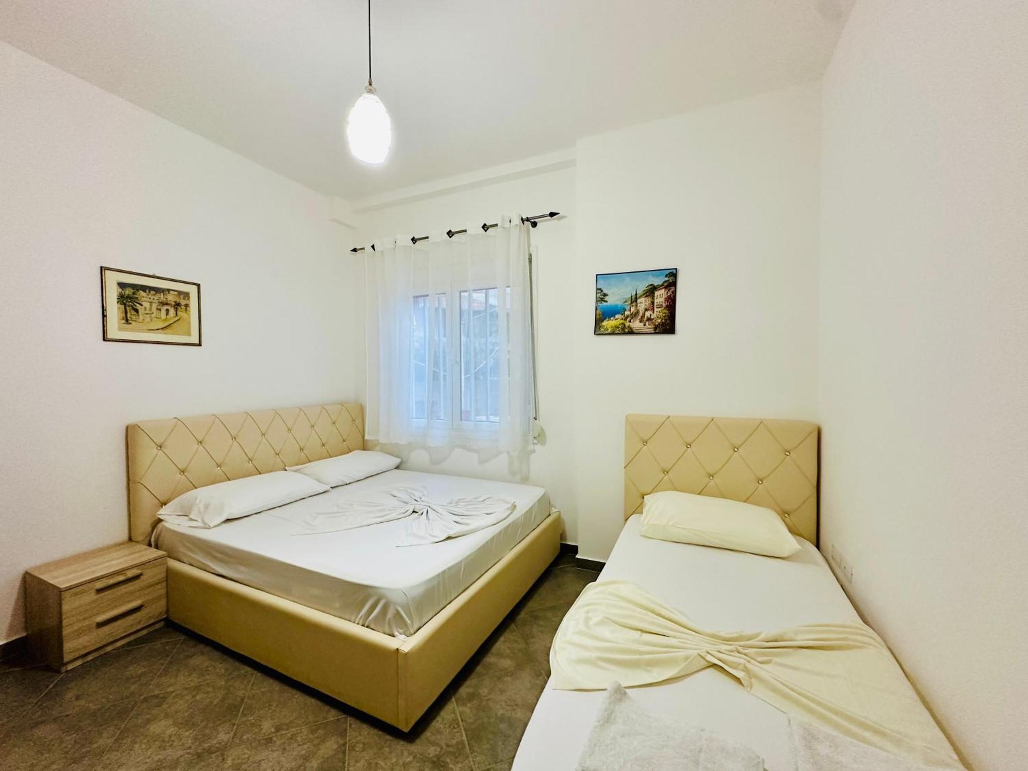 Jico Travel - Erjon Apartments Vlorë Pokoj fotografie