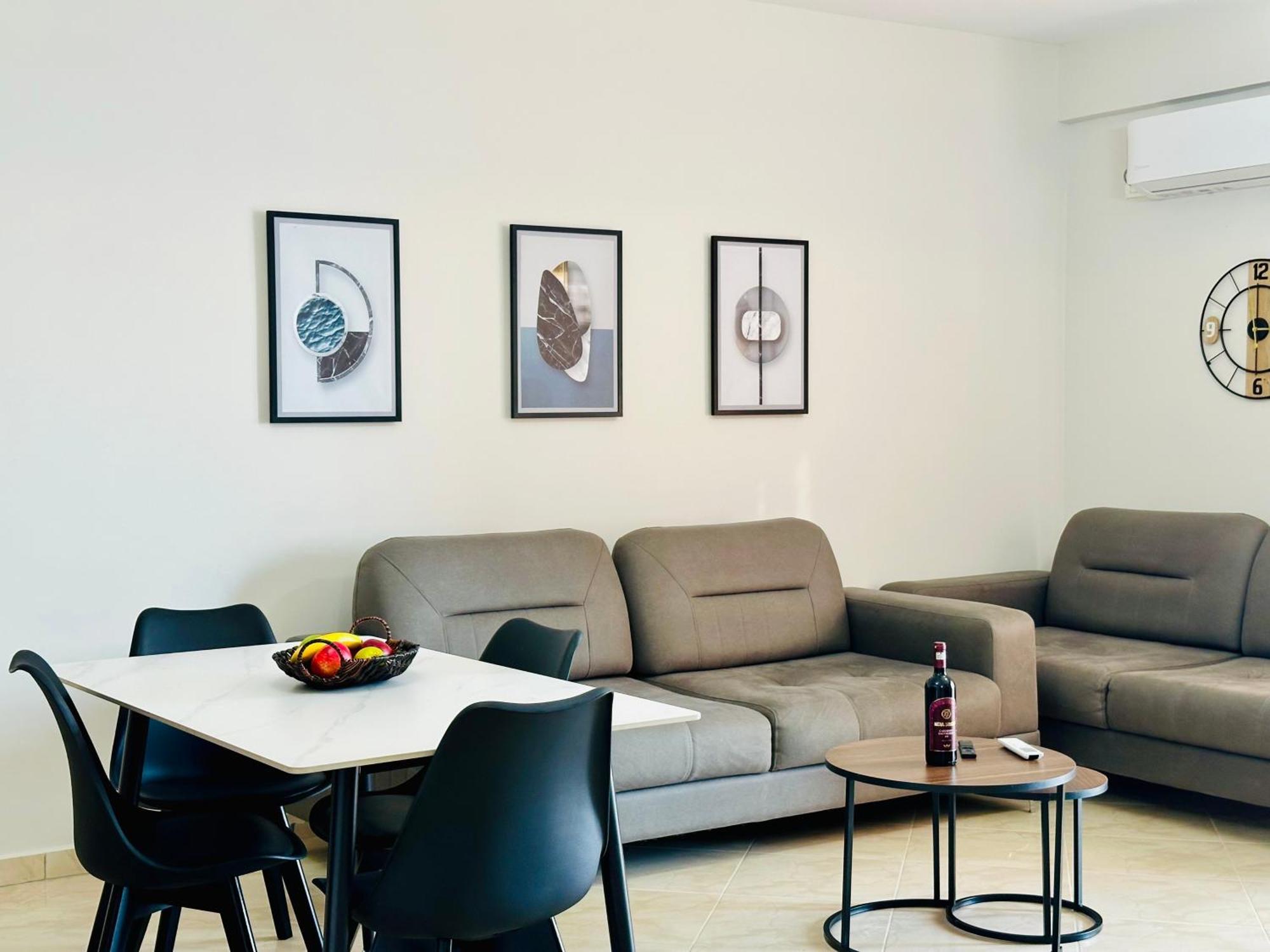 Jico Travel - Erjon Apartments Vlorë Pokoj fotografie