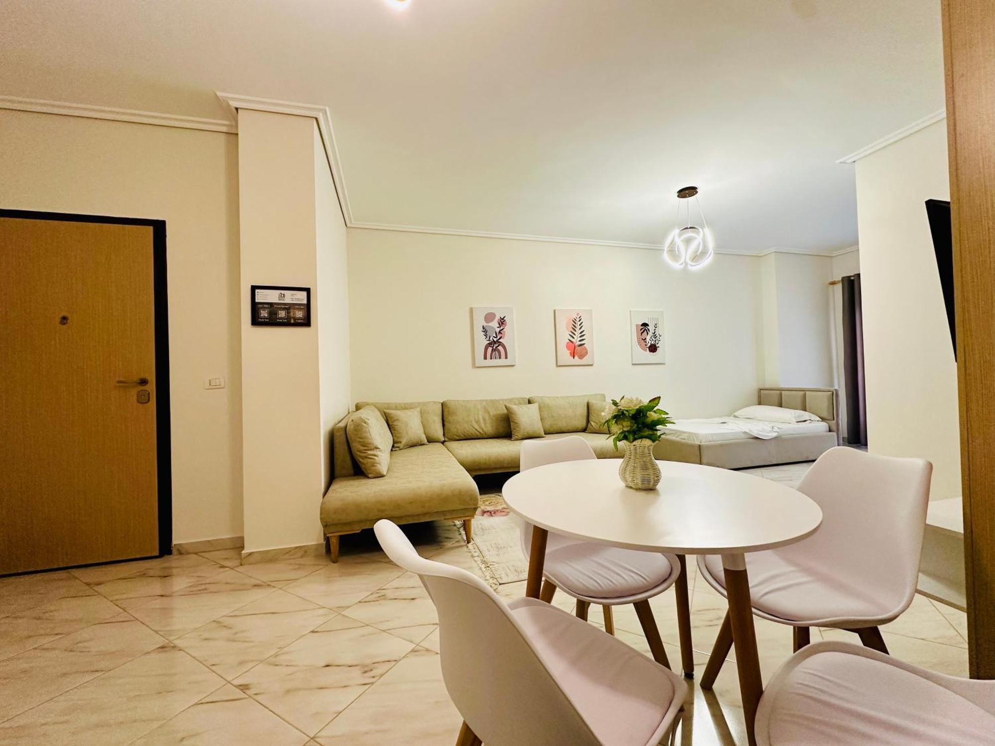 Jico Travel - Erjon Apartments Vlorë Pokoj fotografie
