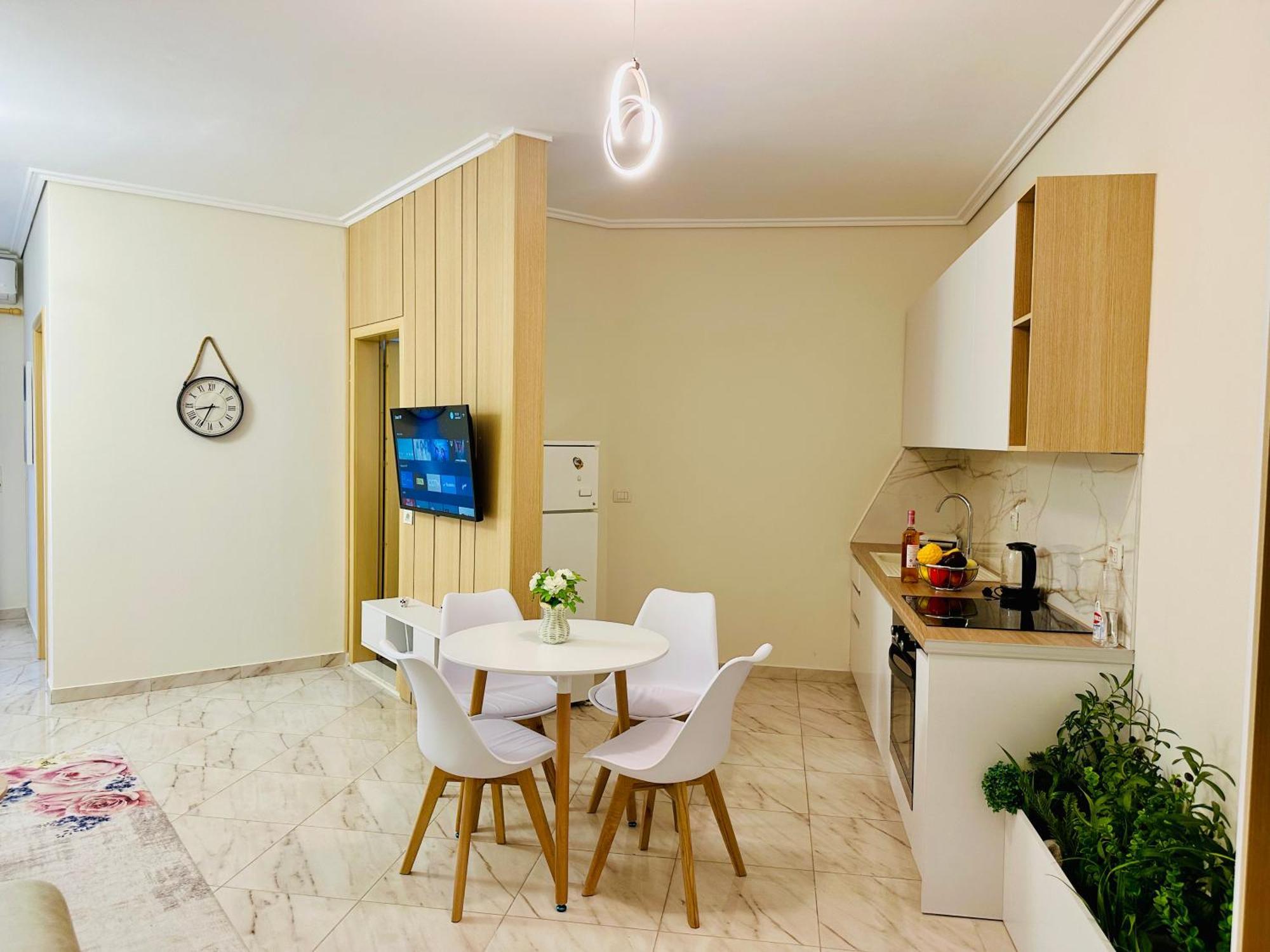Jico Travel - Erjon Apartments Vlorë Pokoj fotografie